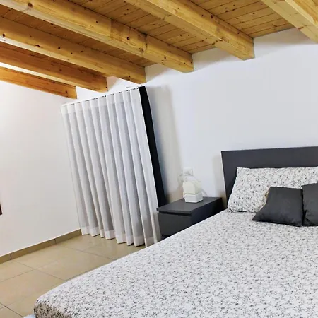 La Claudette Apartment *