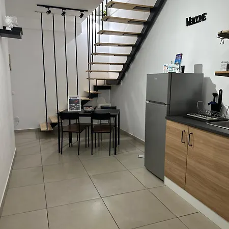 La Claudette Catánia